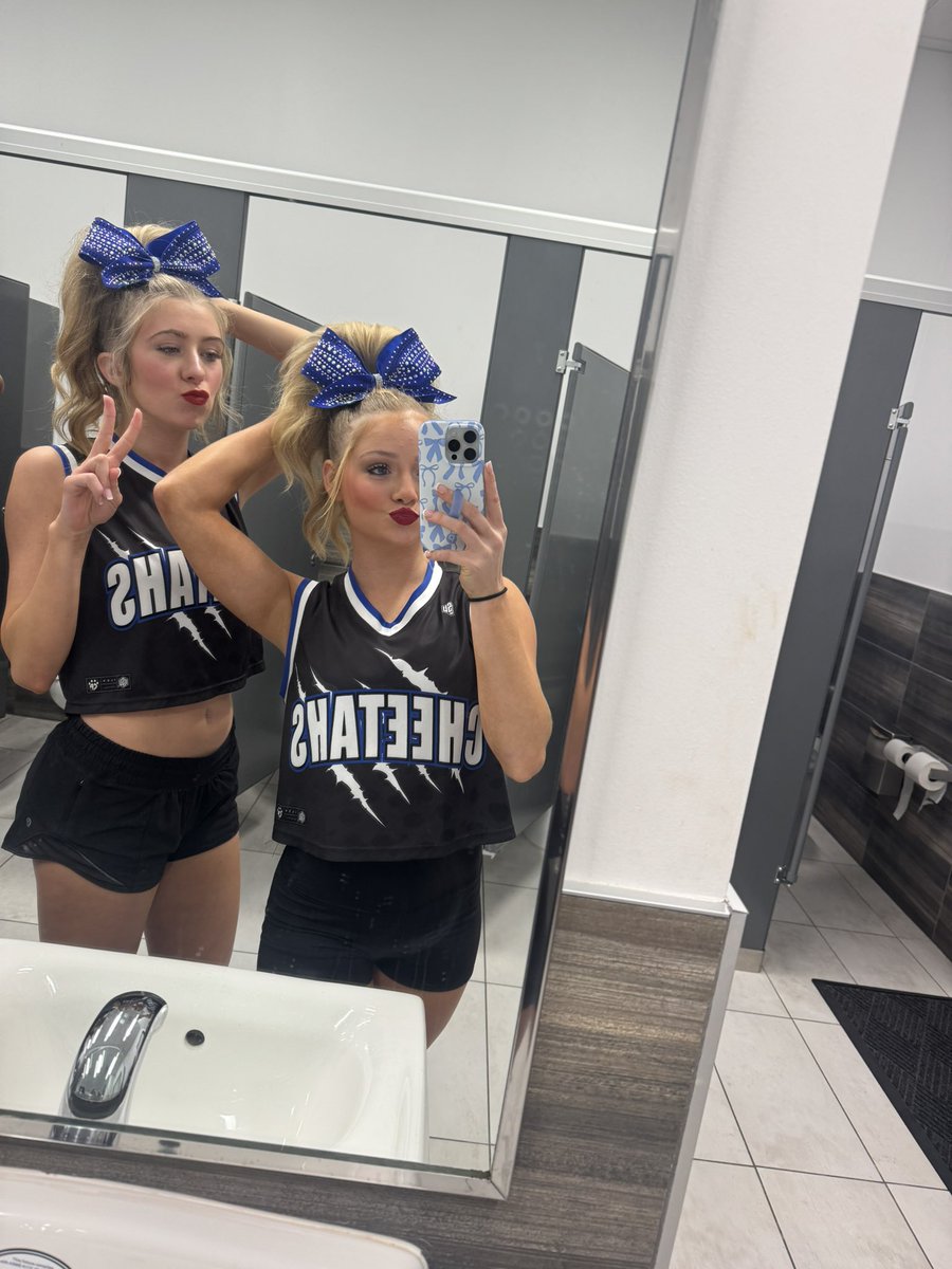 HAPPY CHEETAHS MAJORS FILMING💙💙
<a href="/bickleybrooke2/">Brooke Bickley</a>