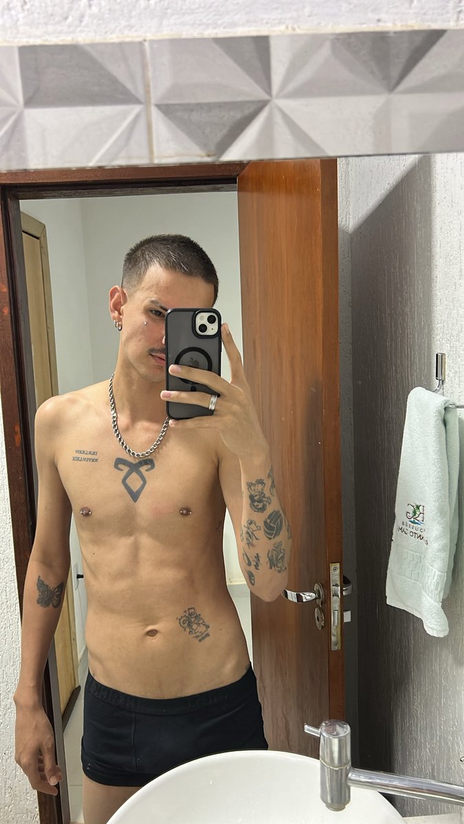 Theus (@matheustheusx) on Twitter photo 