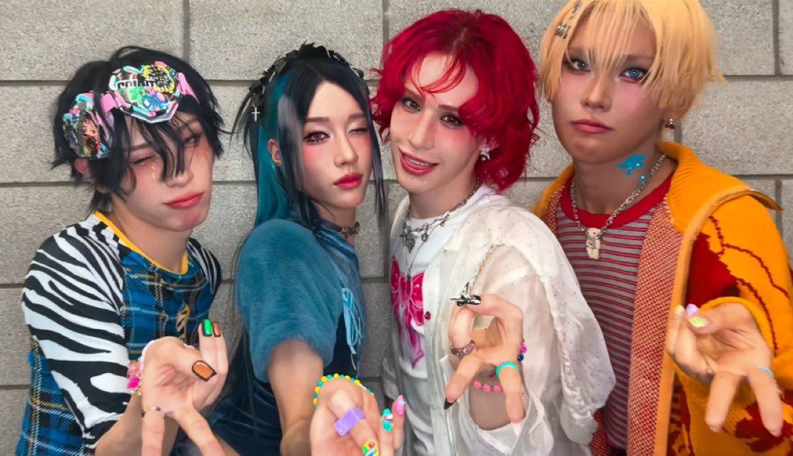 mutibunn's tweet image. looking for moots ! ⋆౨ৎ˚⟡˖ ࣪

⭑ 28, she/they/any, lesbian
⭑ girl group fan + xlov
⭑ looking for moots on my 2nd acc that is xlov focused!!
⊹ my main is @pinkponyhyo
⭑ please dni if you are under 18!

#xlov #evoltwt #kpoptwt
♡/⟳ to be mutuals 𓏲ּ𝄢₊˚♪ 𝄞₊˚⊹