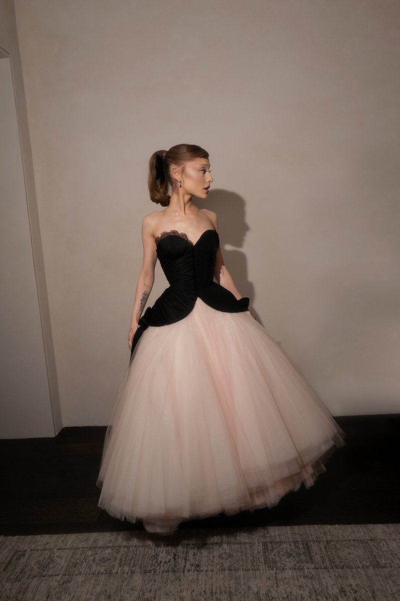 ArianasIndo tweet media