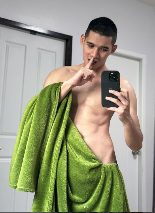 🙊🍌🍌🍌🙊 tweet media