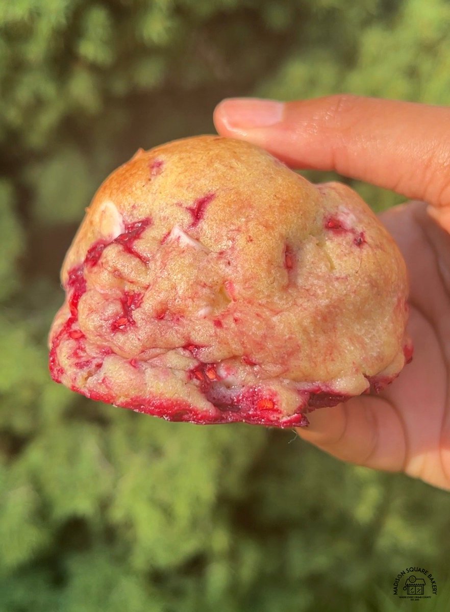 MadisonSqBakery's tweet image. When we say we have raspberry cookies, we mean it! Raspberry in every bite!
