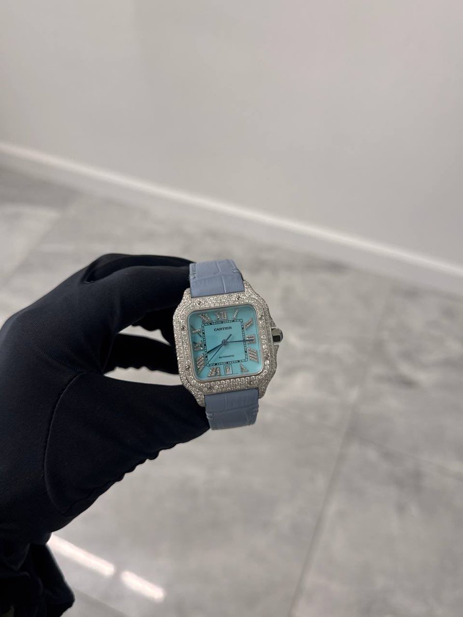 DFineUnltd's tweet image. 40MM Cartier Santos #Bustdown 
OG Movement  Custom Case/Bracelet #BlackFriday Deal $5,500 All Colors Available 

“DFine Unlimited” 
Boca Raton, Florida 
🌴💎🕰️🌴