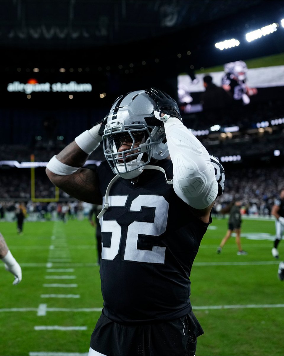 Boots on the ground. 

#DALvsLV