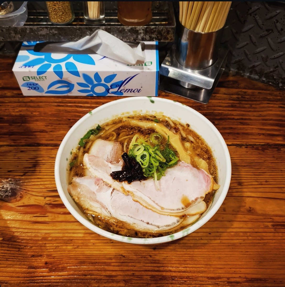 omusubi12091's tweet photo. 啜磨専科
限定 らーめん醤油粕味噌

慌てて駆け付けて良かった(^-^)
美味しかった https://t.co/pBS4fpgR3K