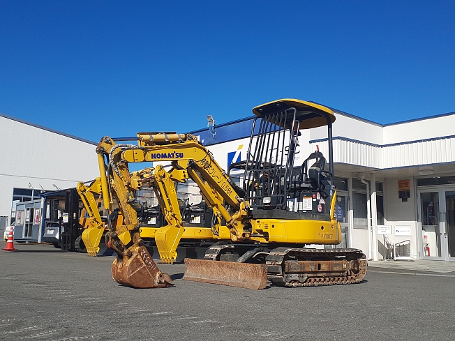 biglemon_kenkey's tweet photo. 【コマツ PC20MR-5 - 商品ID:144141】
■ PIPING,ARM CRANE
■ 年式:2020年
■ 稼働時間:942h
■ 価格:¥3,400,000(税抜)
■ 状態:
■ 所在地:群馬県
BIGLEMONのトップページにて144141で検索
#建設機械 #はたらく機械 #機械えらび #コマツ #PC20MR-5 #中古建機 #BIGLEMON #中古建機マーケットプレイス