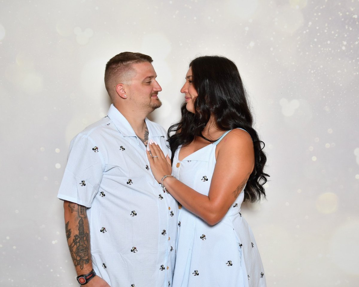 basicvane tweet media