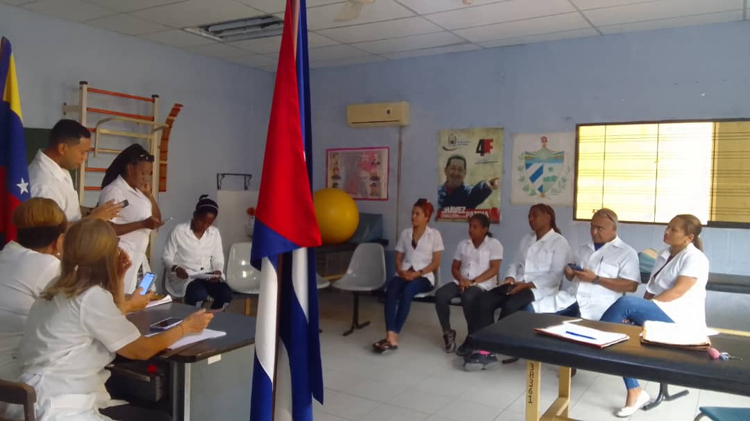 ¡Doble Jornada de Conciencia en Trujillo! 🇻🇪🇨🇺

Vespertinos en la Brigada Pampán y el CDI Simón Bolívar: intercambio sobre efemérides de Cuba y Venezuela, y noticias nacionales/internacionales.

¡Solidaridad informada! #CubaPorLaVida