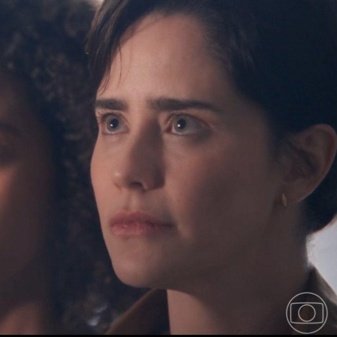 jotauelleia's tweet image. a fernanda vasconcellos é muito linda, não dá... #tresgraças