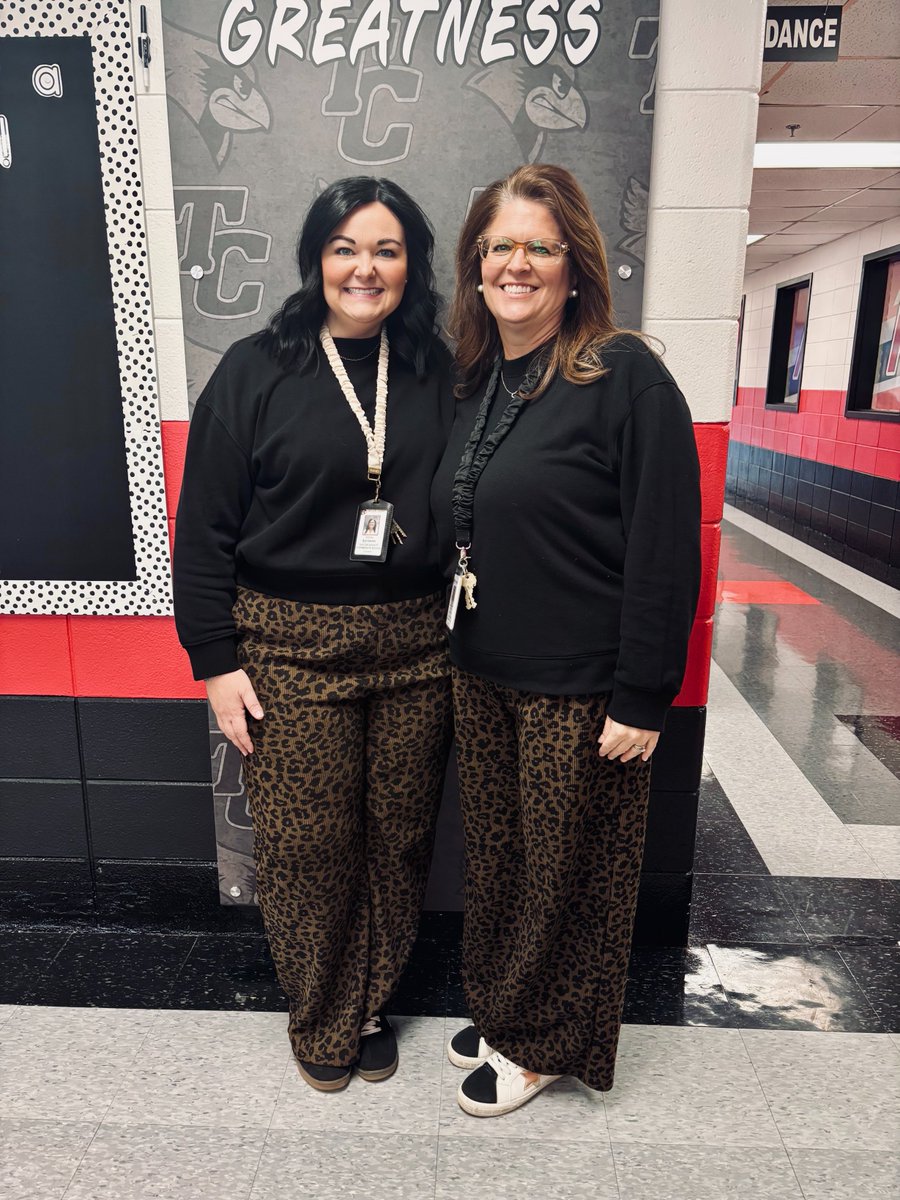 TC_Schools_KY's tweet image. Spotted!! Taylor County Intermediate School administrators were twinning today! Strong leadership, shared vision, AND coordinated style. 🐆🖤🐆 

#tcpride #tcis