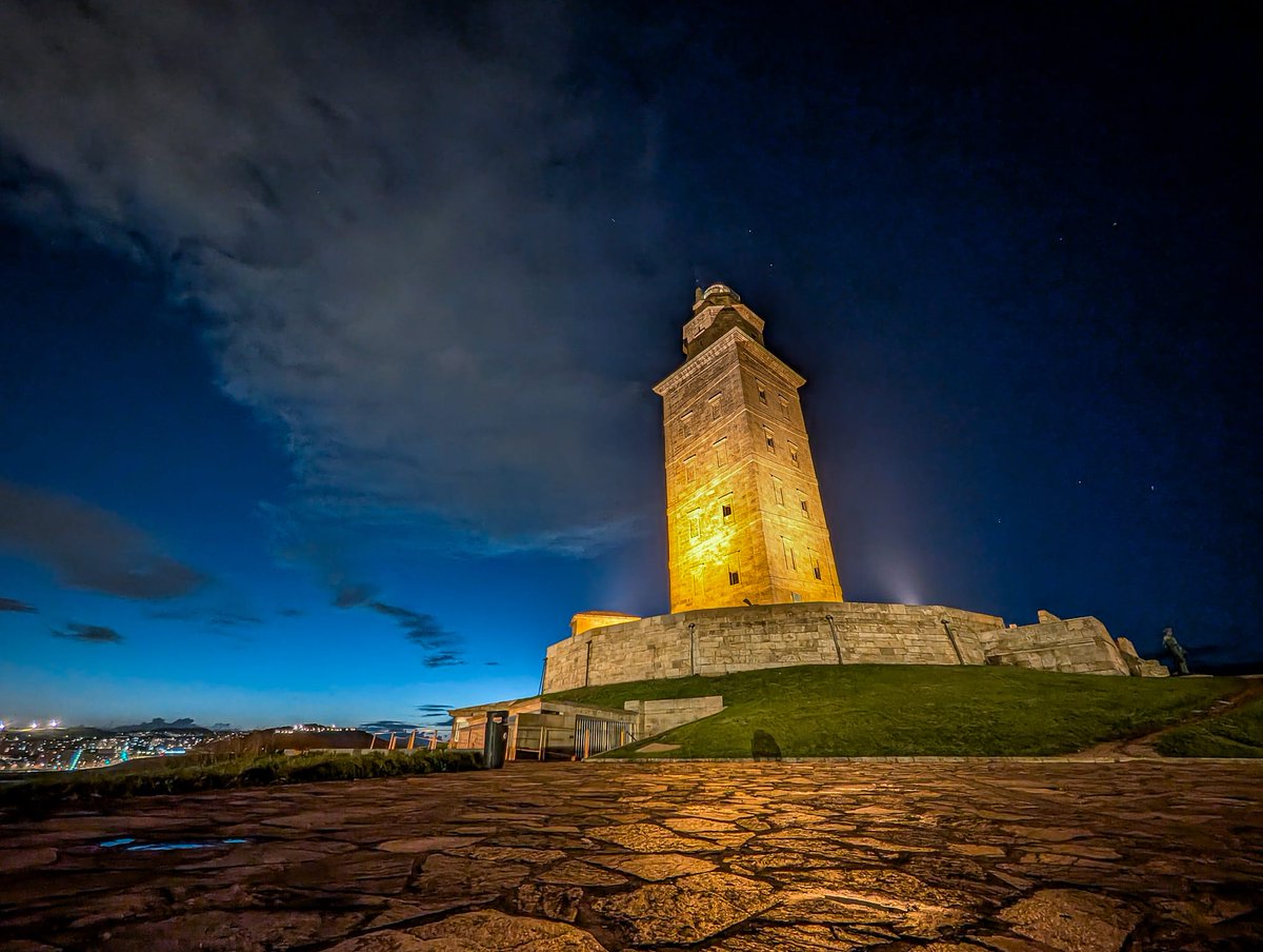 dani90's tweet image. 