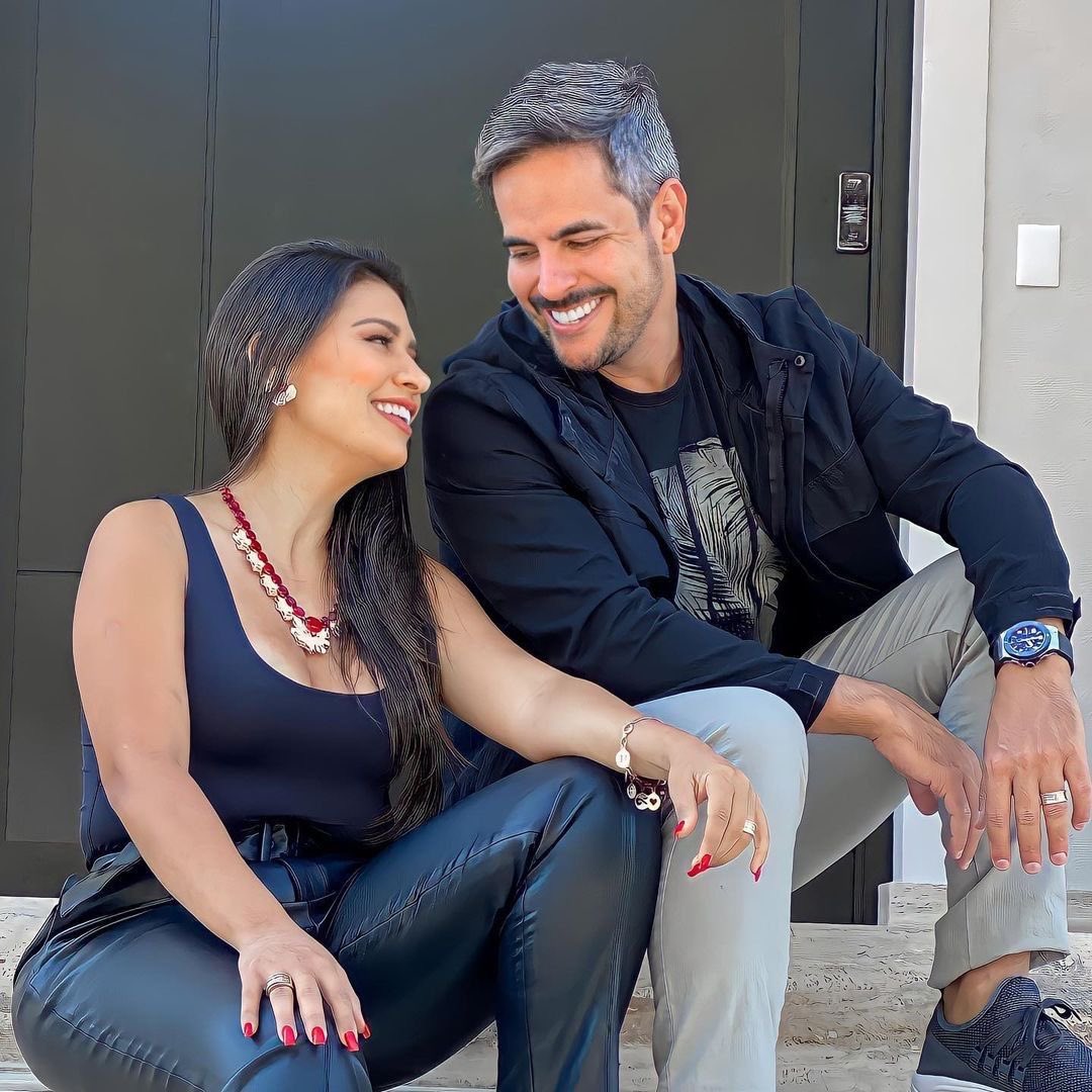 sertanejonanet's tweet image. Simone Mendes revelou qual foi o segredo que fez o marido Kaka se apaixonar por ela. 😂