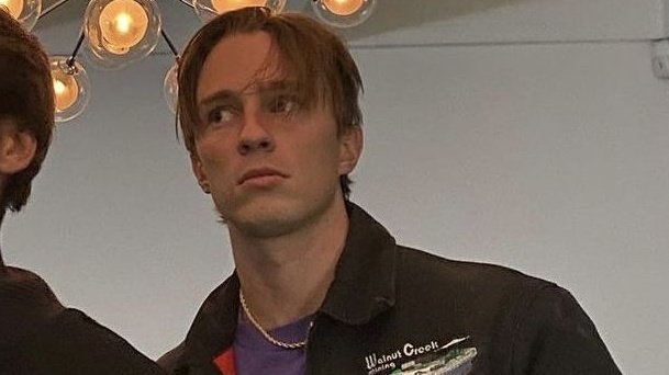 starkeyl0ver's tweet image. Drew Starkey&apos;s curtain bang era its like seeing an ex