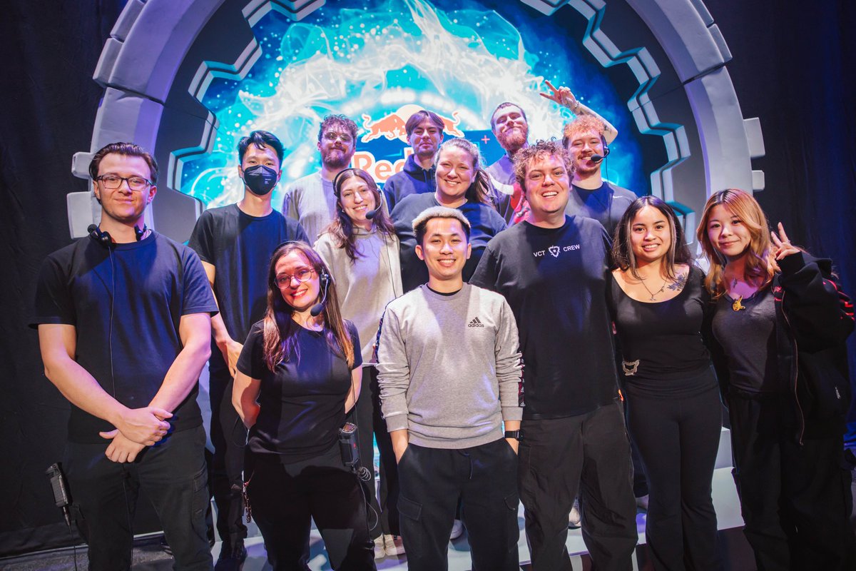 LiIJosie's tweet photo. Redbull Homeground Match Ops ✅

It was great meeting a lot of the new faces in VALORANT and some of the OG players and staff who made this event so special.

Thank you for bringing me on @SimpleAloe @RaidiantGG  

📸 @colinyoungwolff https://t.co/2RzK0rELl5