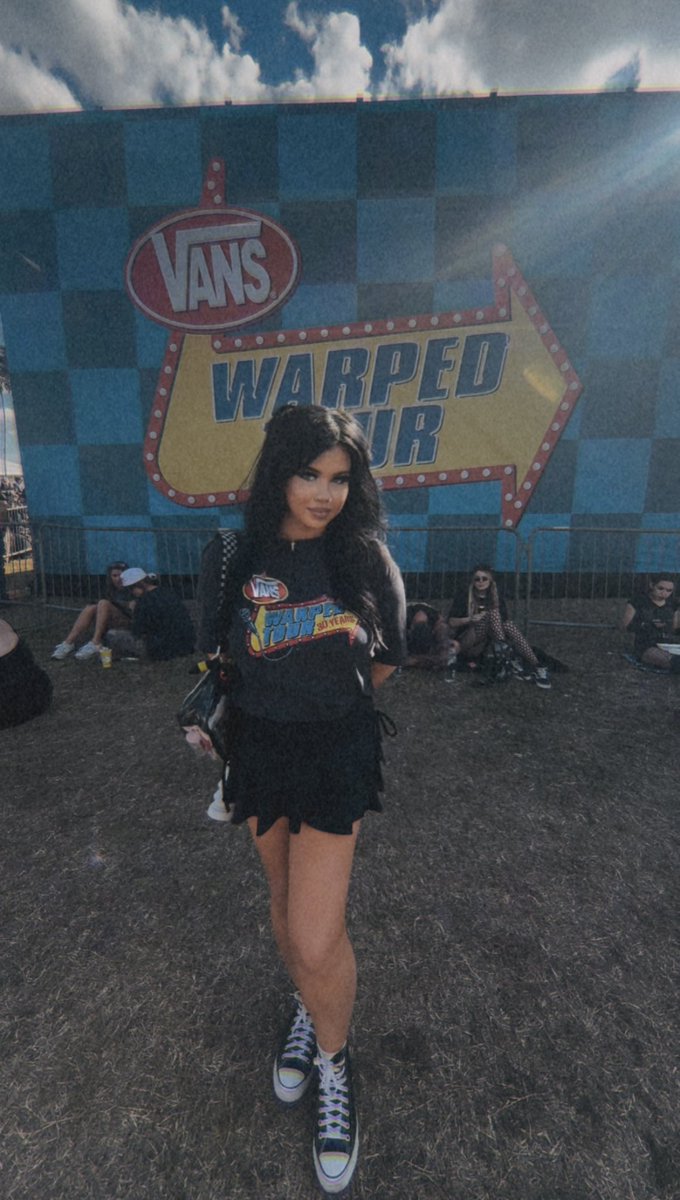 i was at warped tour all weekend and missed all magic discourse :D