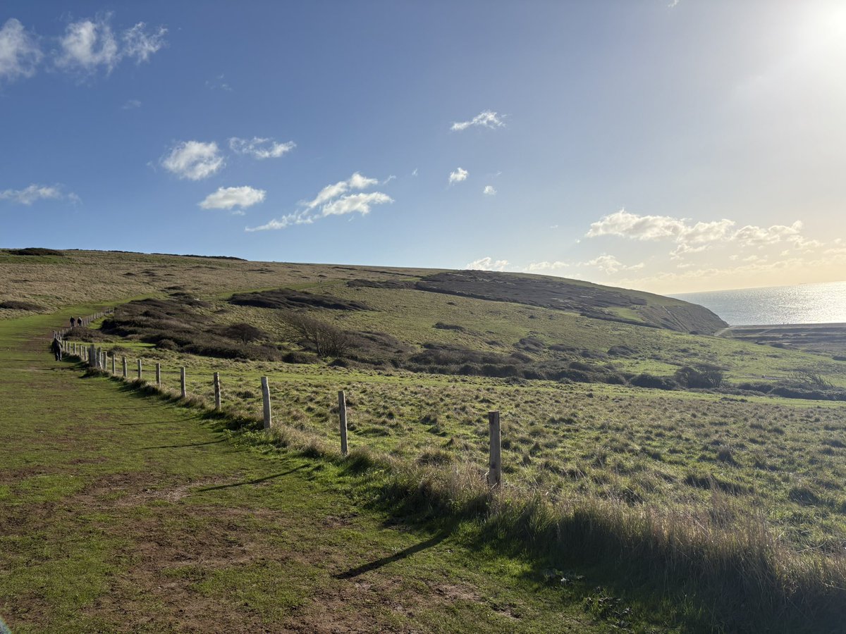 devadam88's tweet image. Day 30 of #30DaysOfExercise

It’s done! Finished with a bang.

18km hike by the Seven Sisters 🙃