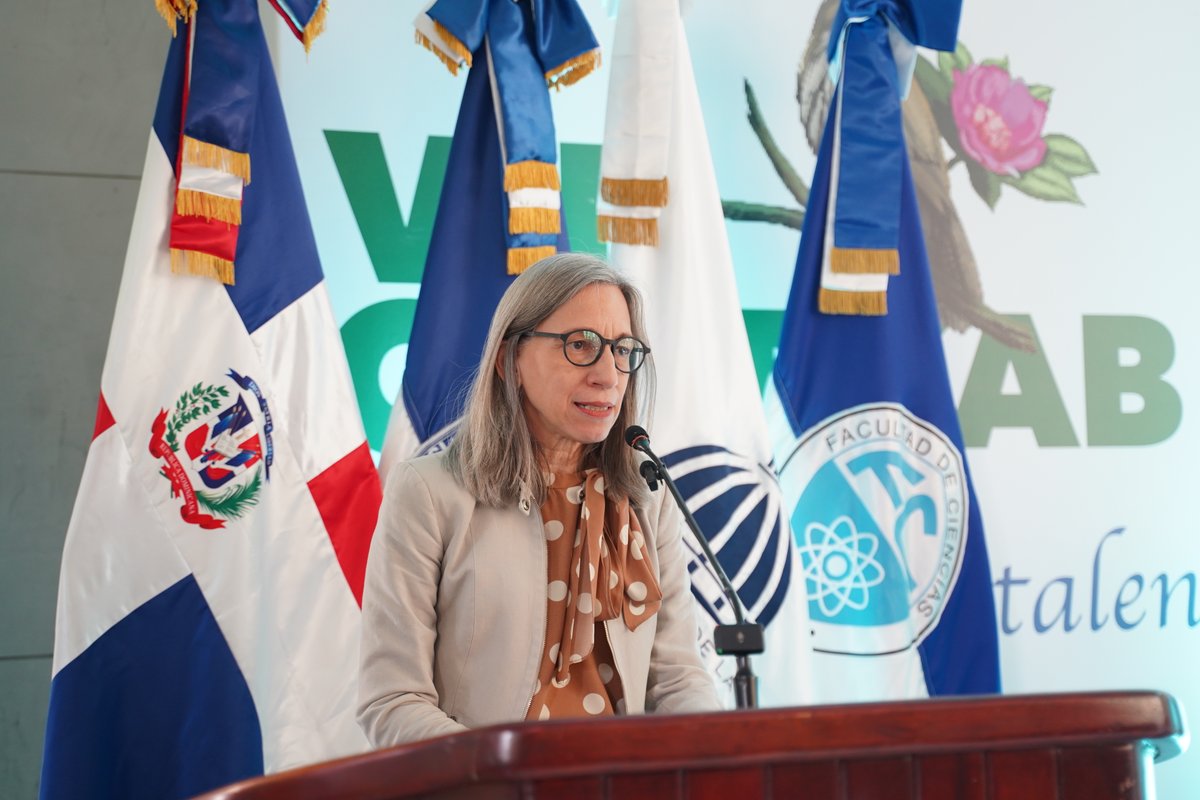 Durante la apertura a la VIII Olimpiada Centroamericana y del Caribe de Biología (OLCECAB) 2025, la viceministra de Asuntos Técnicos y Pedagógicos, Ancell Shecker, manifestó que desde el #Minerd se reafirma el compromiso con una educación de calidad, equitativa y transformadora,