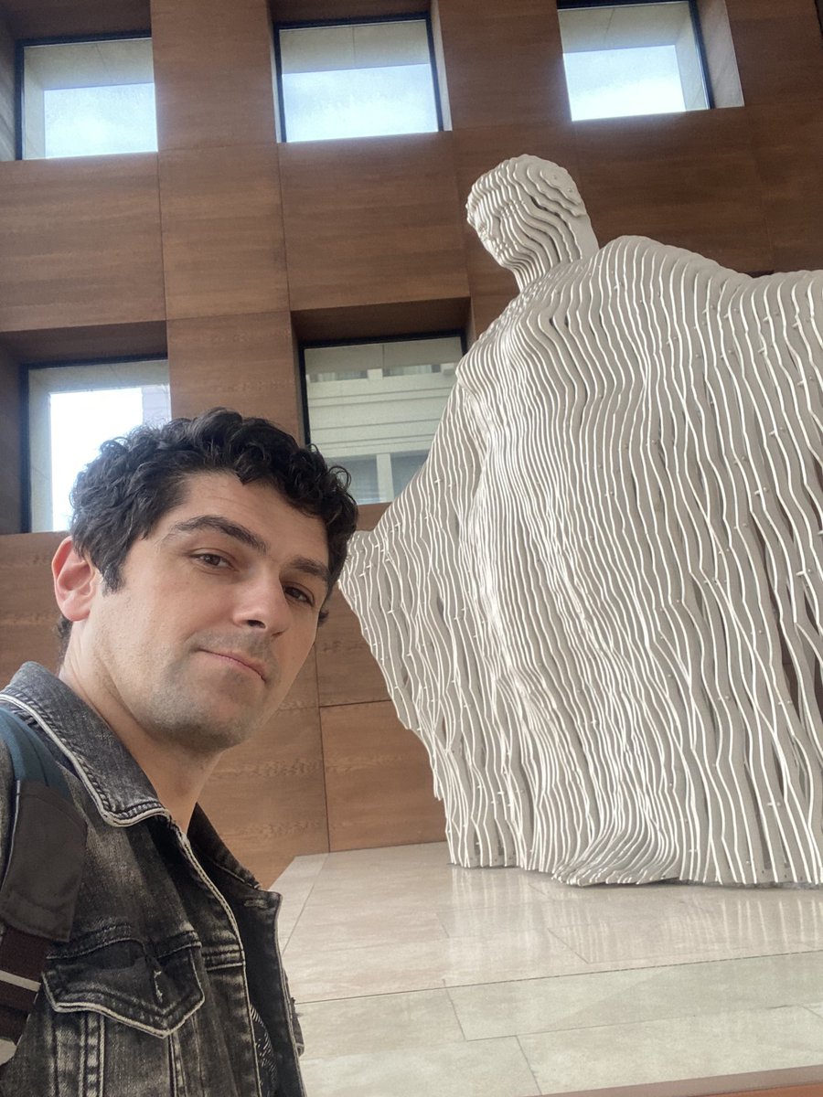 “Akdeniz” İlhan Koman 
#akdeniz #ilhankoman #yapıkredikültürsanat #taksim #istiklalcaddesi #beyoğlu #sanat #heykel #art #heykelsanatı #mediterranean #istanbul #gezgin #rotasızzamanlar 
📍Yapı Kredi Kültür Sanat, Beyoğlu