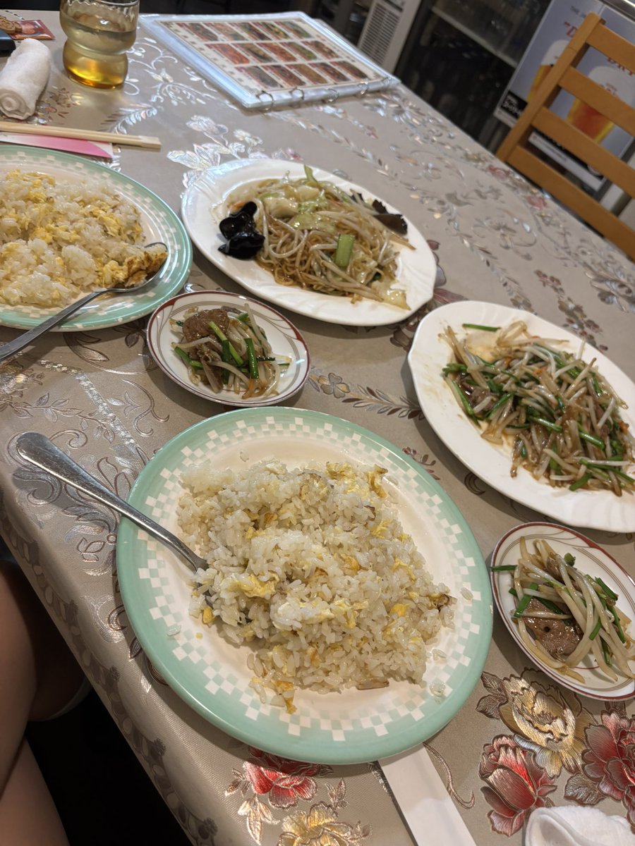 ccbl_amu's tweet image. はなぽむと大食い大会してきた