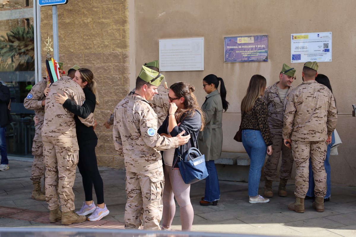 COMGEMEL_ET's tweet photo. Comienza la Fase de Proyección del contingente A/I XXIII, liderado por la #COMGEMEL y despedido por el general 2º Jefe. Un centenar de militares inicia su traslado a zona de operaciones tras meses de preparación, instrucción y evaluación. @EMADmde https://t.co/scmmSzO8HP https://t.co/9RvumGdLpR