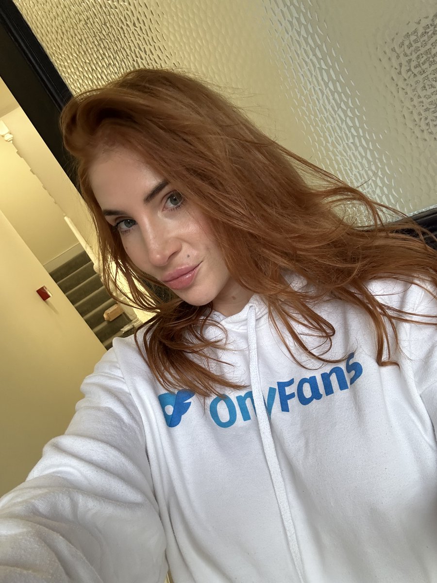 lizziexdreams's tweet photo. maybe that’s confidence https://t.co/IPiXjXlVgG