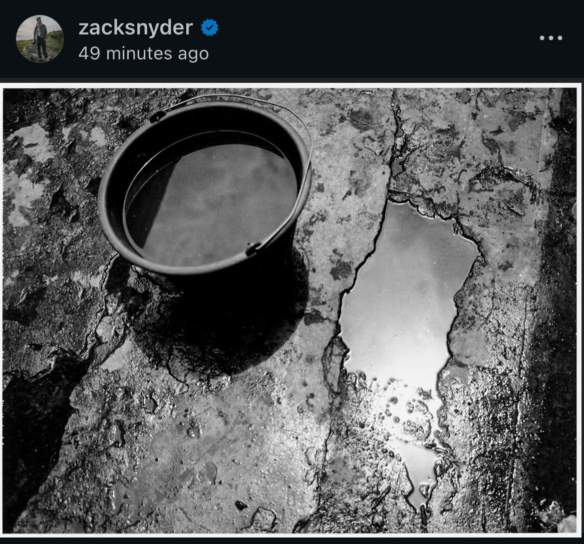 Crusader_G5's tweet image. Finally proof that the Snyderverse will be restored. Look in the water 👀 #RestoreTheSnyderVerse