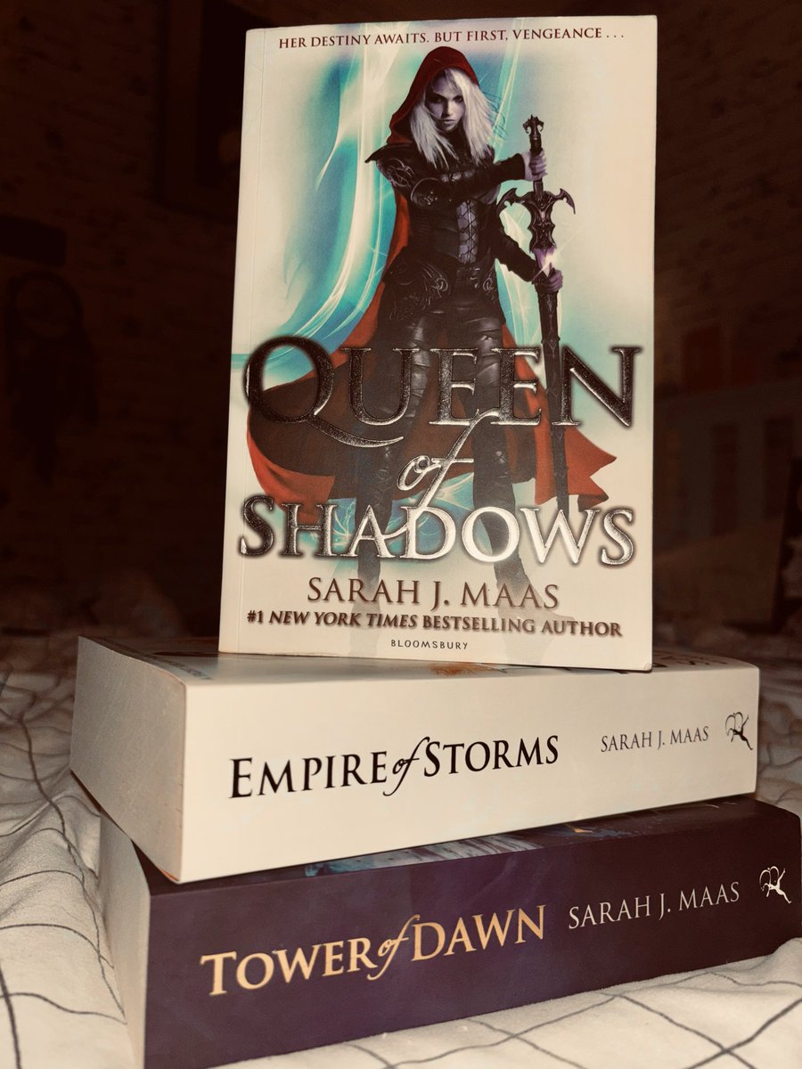 Ninjaacaitz's tweet image. Queen of Shadows was obviously a 5⭐️ read! 

Now I’m onto the tandem read…🫣

#reader #reading #books #bookish #throneofglass #sarahjmaas
