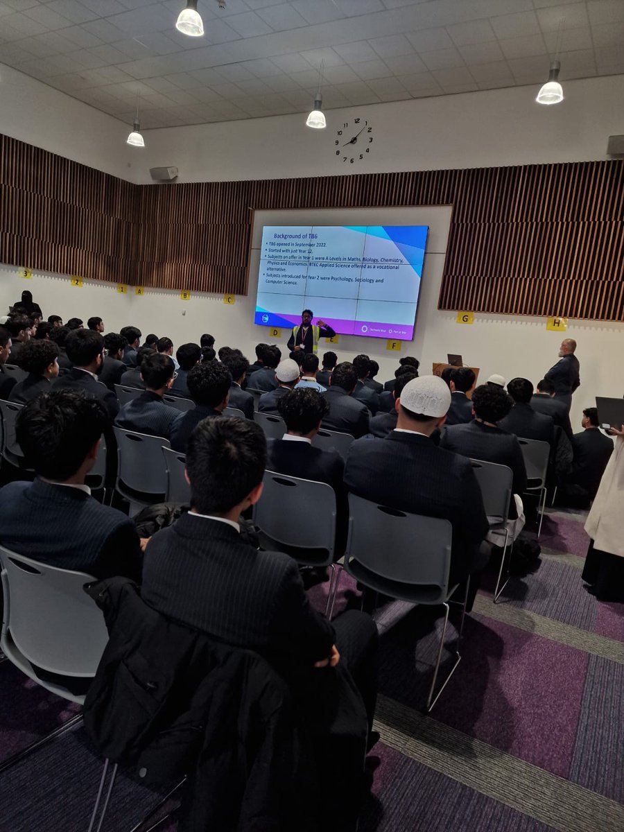 tauheedulboys's tweet image. This morning our Year 11 pupils took part in an assembly exploring everything on offer at our sixth form, TB6, ahead of our Open Evening this Wednesday. We’re excited to help them take their next steps! #TB6 #SixthForm #OpenEvening 

#WeAreSTAR #Ambition #Teamwork #JoinUs