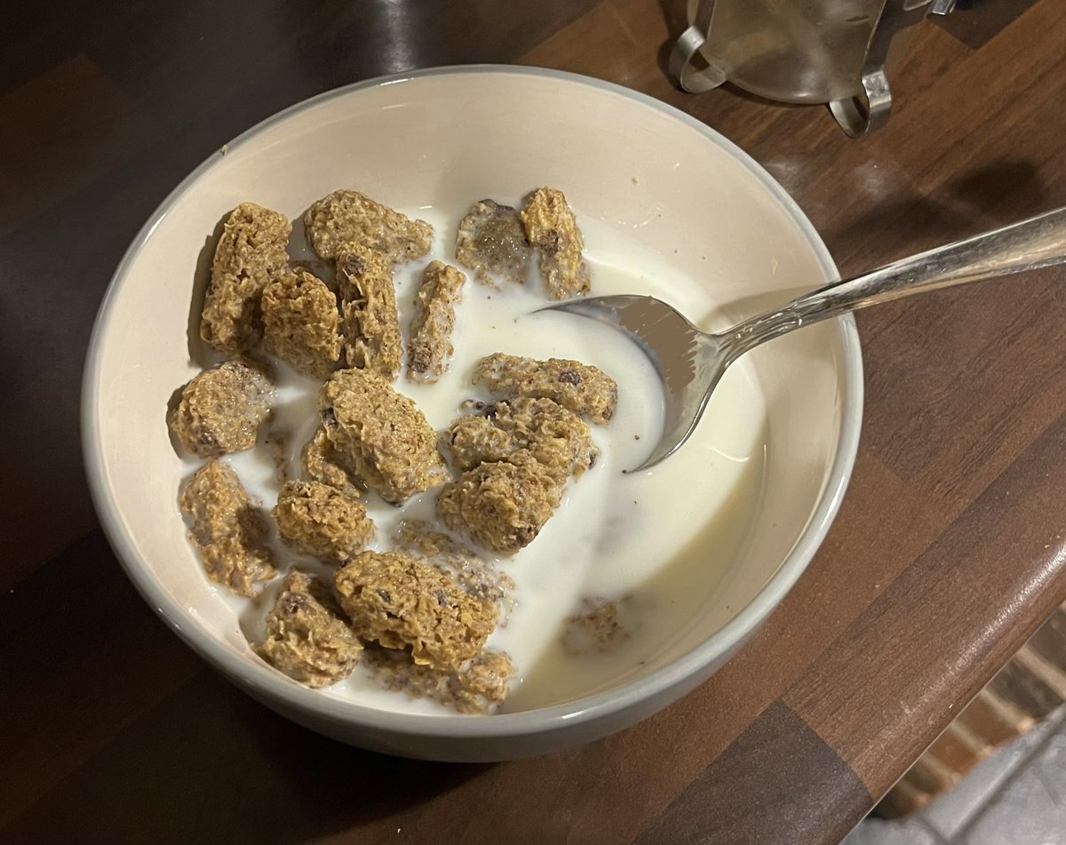 hikingshawty's tweet image. today i walked four miles and i had mini chocolate weetabix for dinner &amp;lt;3