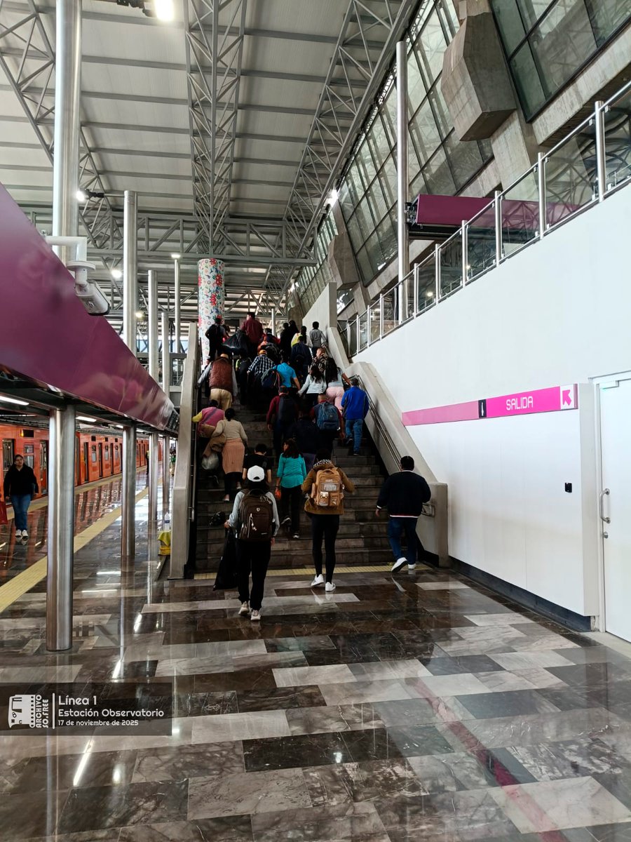 ArchivoSofree's tweet image. Excelente inicio de semana!
Les compartimos algunas fotos de la estación #Observatorio de la #Línea1 del #MetroCDMX 
1/2