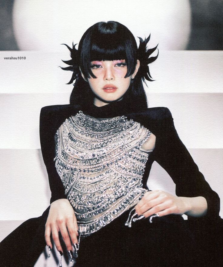 jnknini1's tweet image. She is taking it