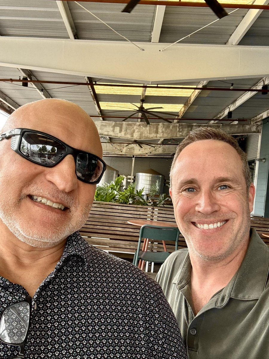 carl_arredondo's tweet image. Great catching up with this guy, @DavidBernardTV ! We talked about times at @WWLTV @FOX8NOLA and our dear friend Eric Paulsen. It seems we both are enjoying life after TV! 
#lawx #nolatwitter