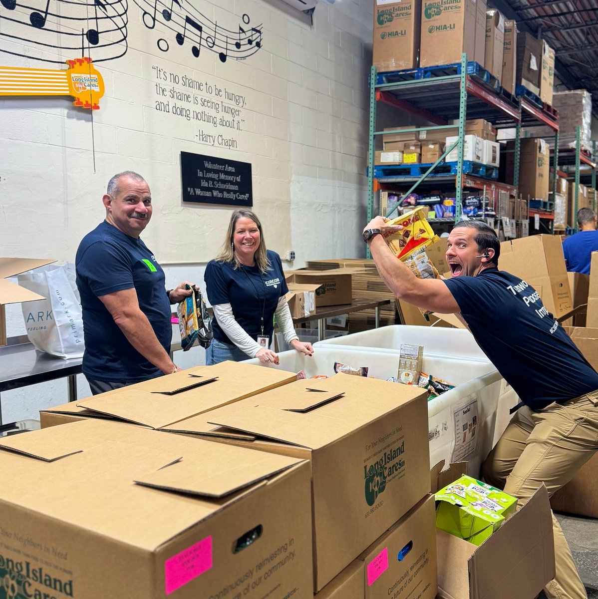LongIslandCares's tweet image. Big love to the @CIRCORint team for volunteering with us last week 💛

You kept the warehouse moving and filled the space with good energy while helping families who need us more than ever.

Come back soon!!

#LongIslandCares #Volunteer #EndHungerLI #CommunitySupport