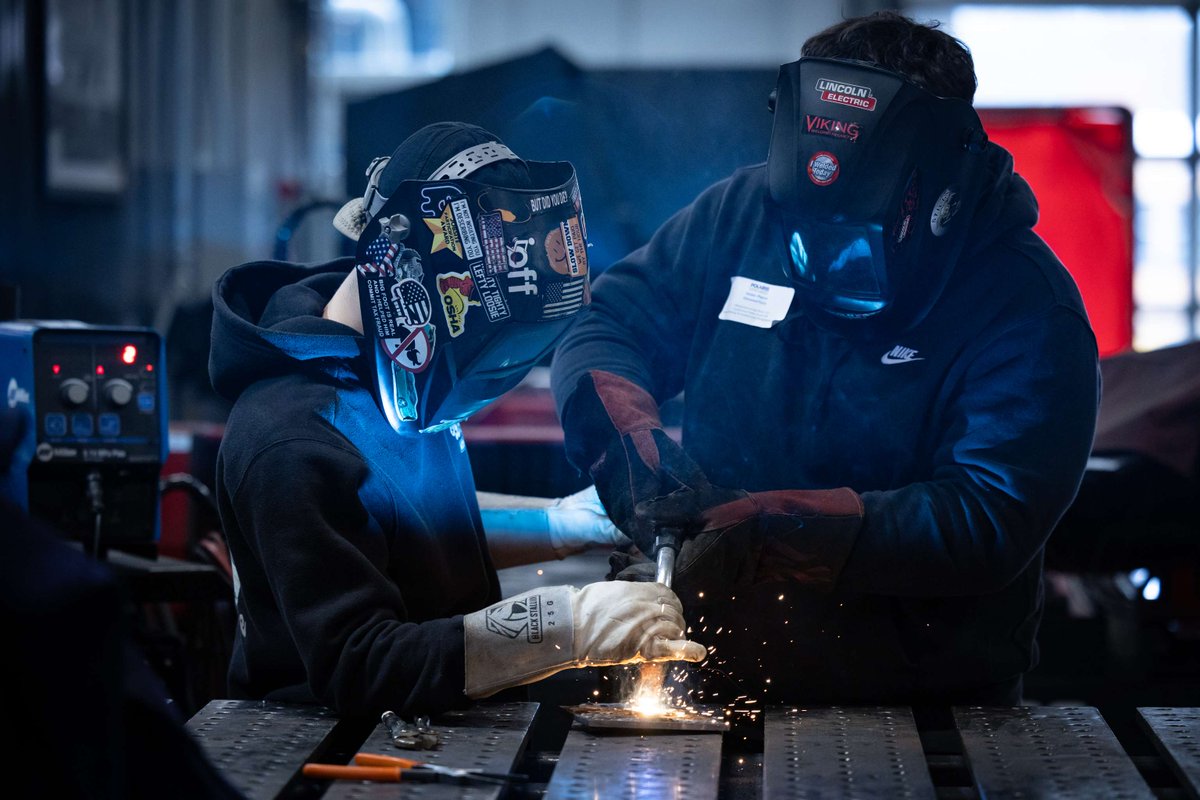 Our final 10th-grade visit is in the books! Thanks <a href="/HS_Strongsville/">Strongsville High</a>, <a href="/FPSchools/">Fairview Park City Schools</a> &amp; <a href="/OFCSDistrict/">OFCS District</a>! See you tomorrow night for Registration Night - doors open at 6 PM! Details: bit.ly/40rcdS5 #SophomoreVisitations #RegistrationNight #DiscoverYourFuture #PolarisMeansJobs💪