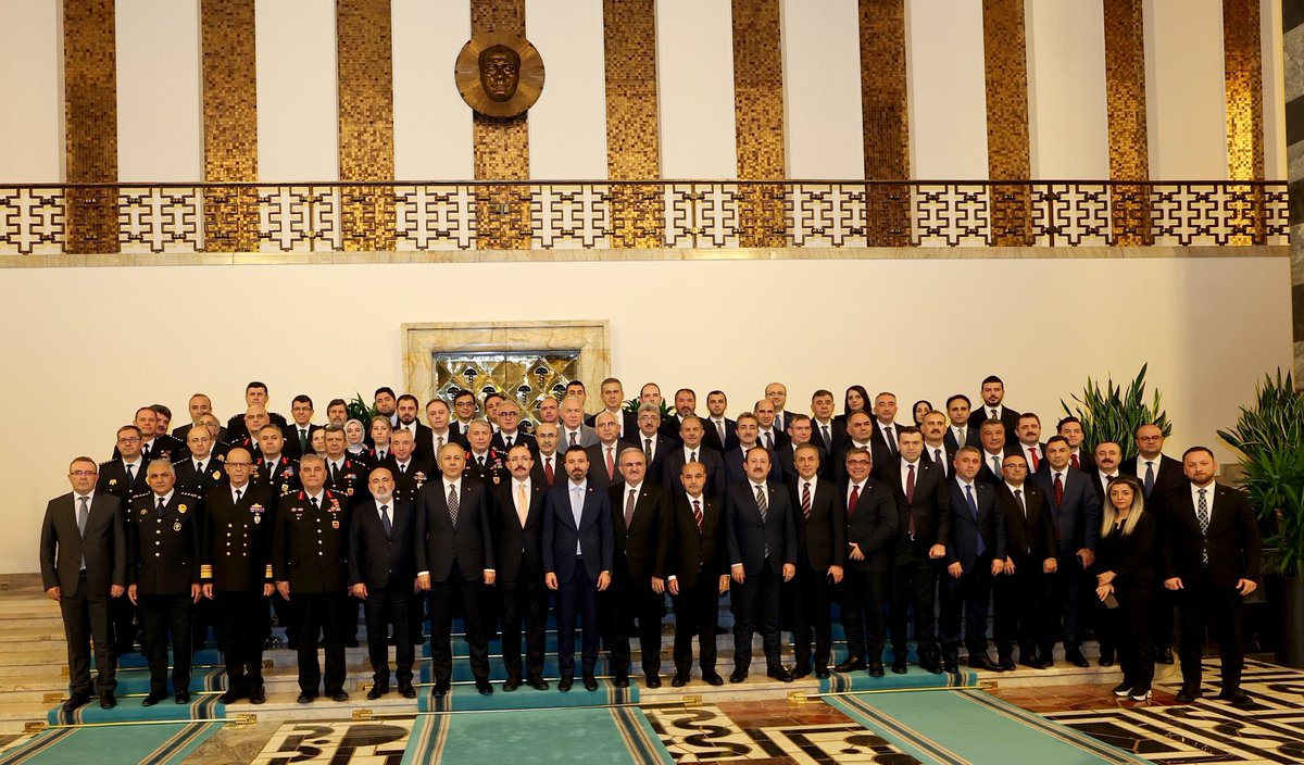 av_mehmetsaglam's tweet photo. 📍 Türkiye Büyük Millet Meclisi

İçişleri Bakanımız Sn. @AliYerlikaya’nın riyasetinde, “İçişleri Bakanlığı 2026 Yılı Bütçesi”nin TBMM Plan ve Bütçe Komisyonundaki görüşmeleri tamamlandı.

2026 yılı bütçesinin ülkemize, milletimize ve Bakanlığımıza hayırlı olmasını diliyoruz. https://t.co/14K4Pmgics
