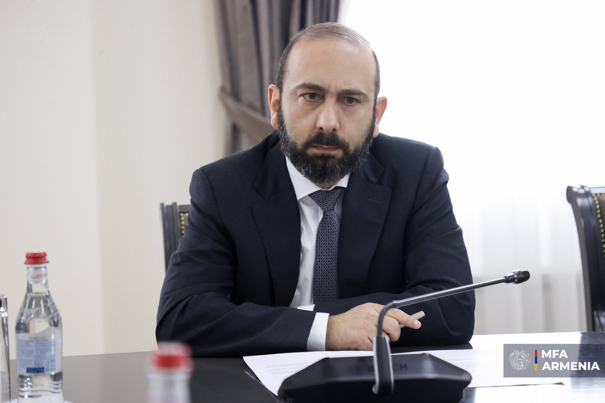 AraratMirzoyan's tweet image. Glad to meet @UnderSecStateP Allison Hooker in Yerevan.

Noted with satisfaction the active dynamics aimed at expanding 🇦🇲-🇺🇸 agenda, enriching our strategic partnership with new content &amp;amp; concrete initiatives, as well as the continued U.S. engagement in the consistent…