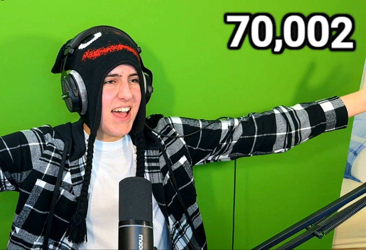 DaMrCatPlays's tweet image. 70. PERCENT. UNTIL 100K. 👏👏

Do you think we&apos;ll be able to hit 100K subscribers by the end of the year? 🤔