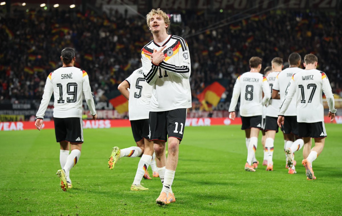 GoalJP_Official's tweet photo. 🇩🇪 21度目のW杯本大会へ 📢

ドイツ代表が6発大勝でワールドカップ本大会行き���決める。

ヴォルテマーデが3戦連発、ヴィルツの2アシストからサネが2得点。19歳ウエドラオゴにもゴールが生まれている。

ドイツ 6-0 スロバキア https://t.co/wFYoHIAzX8