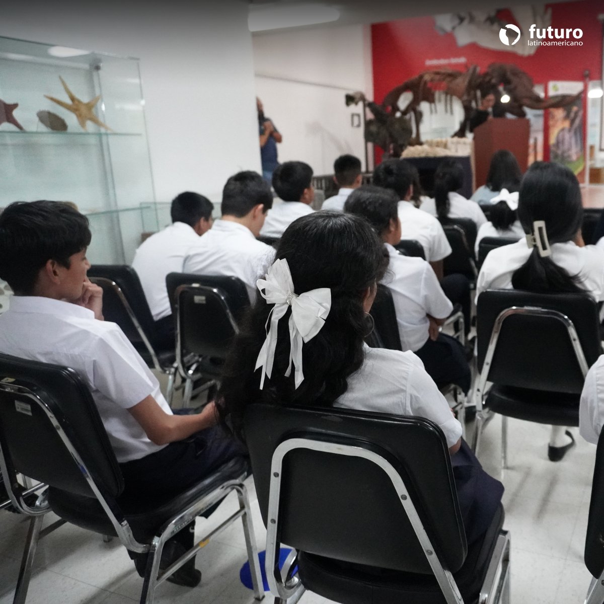 FuturoLatinoame's tweet photo. #Institucional |🌼Hoy desde @FuturoLatinoame  participamos en el evento de premiación del “Desafío Naturalista Estudiantil 2025”, una iniciativa de @INABIO_EC, que promueve educación ambiental y ciencia ciudadana entre estudiantes de secundaria de diversas instituciones del país. https://t.co/aYKBHzHZ95