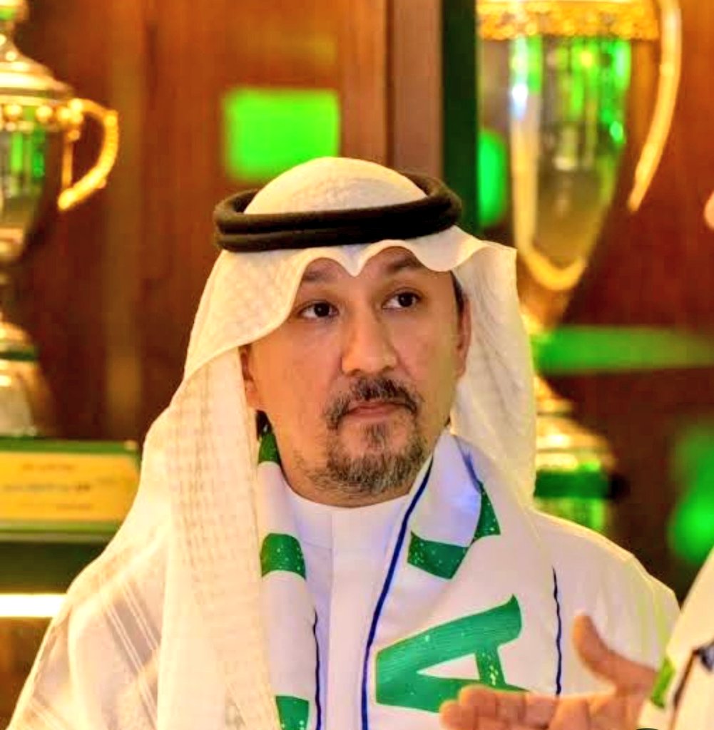 بعد سماعي لاهزوجة #لاسلكي واهزوجة #الملفوف سجدت لله شكرا على عظيم النعمه اللي احنا فيها ..

طبعا مافيه وجه مقارنه ولكن من باب
( وان شكرتم لازيدنكم ) ..

   التركستاني (بدر) مكتمل
وعندليب ( لايقارن ) ..