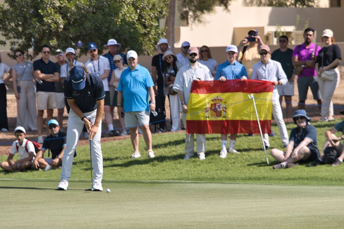TorneosGolf's tweet image. Españoles por el mundo.

Se pudo ver la rojigualda por el Earth Course de @JumeirahGolfEst 

Todos muy atentos a Ángel Ayora.

#Golf #DPWTC #DPWorldTour #RolexSeries