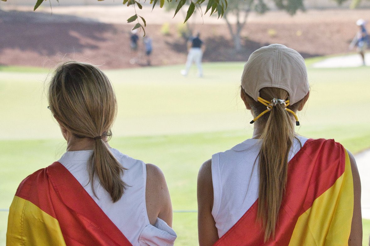 TorneosGolf's tweet image. Españoles por el mundo.

Se pudo ver la rojigualda por el Earth Course de @JumeirahGolfEst 

Todos muy atentos a Ángel Ayora.

#Golf #DPWTC #DPWorldTour #RolexSeries