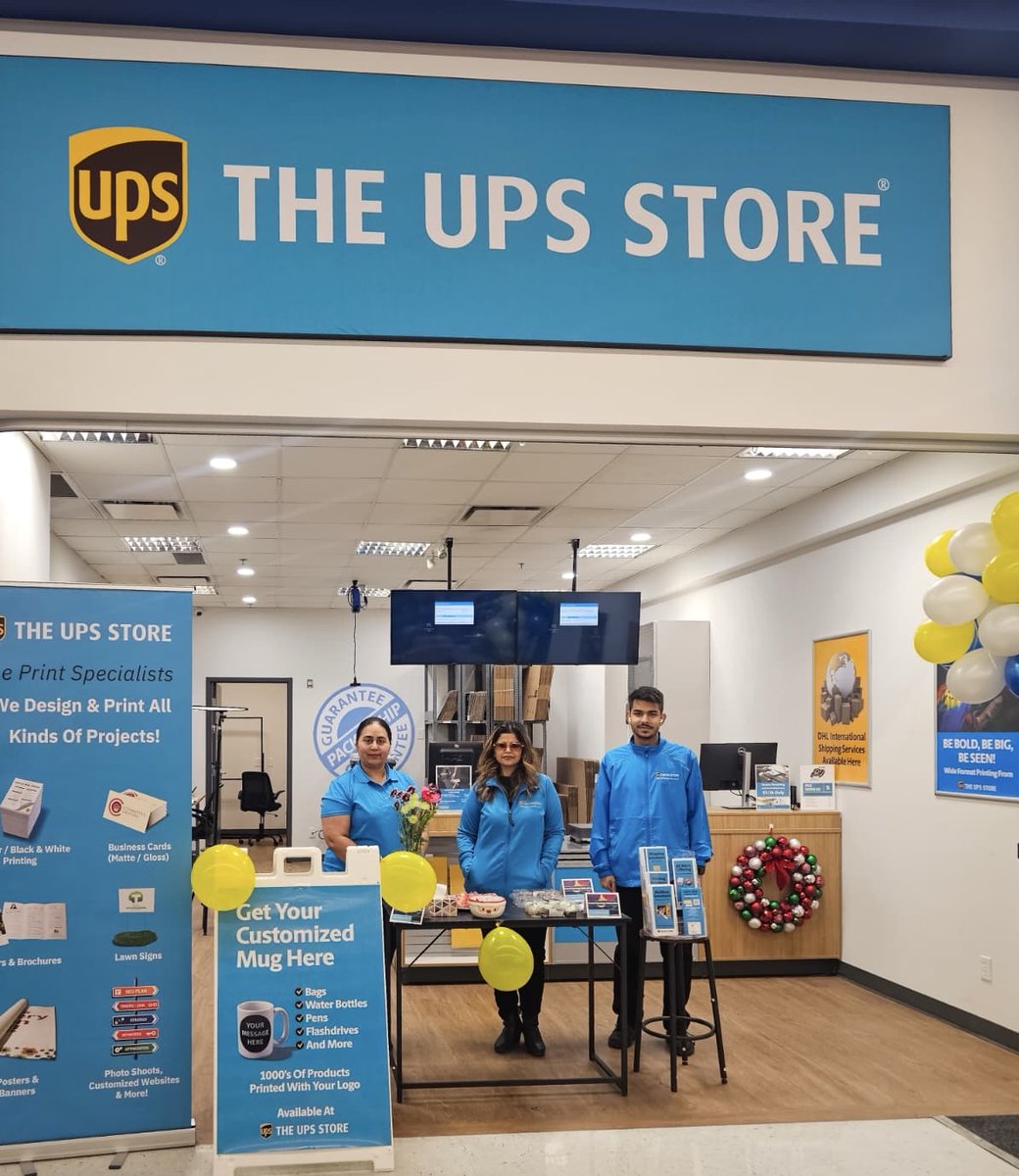 Welcome to the family, Ritvee Singla! She opened The UPS Store 602 inside Walmart in Edmonton, AB. She's pictured here with team members Siddharth and Jyoti. Learn more at theupsstore.ca/602/

#franchise #franchising