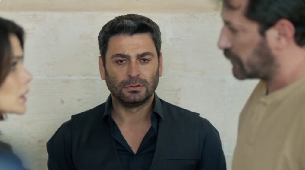 + yes he's my son's father but he's not my husband.. I don't care what's 'on paper'.. in my heart, I'm Cihan's wife.

- do you love Alya?
+ Alya is now my wife. I love Alya. I'll never give up on loving her.

LISTEN I NEVER DOUBTED MY SON AND HE DELIVERED.

 #uzakșehir