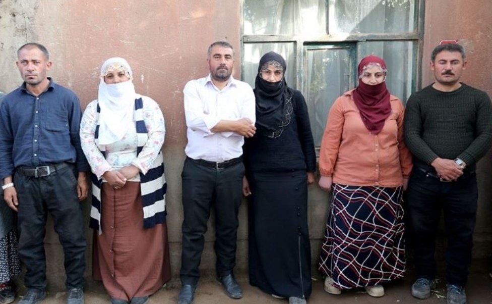 Adar_721's tweet photo. Muş'ta üç elti, eşlerine böbreklerini vermişler.
Boşuna demiyoruz " Jin Jiyane" https://t.co/BiEThqySPe