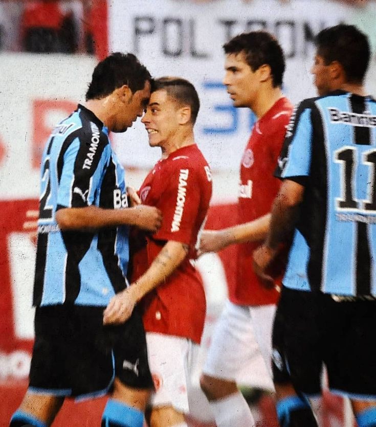 Noitedecopa's tweet image. 📊 CURIOSIDADE: O Internacional JAMAIS perdeu uma disputa de mata-mata pro Grêmio em competições nacionais e Internacionais em toda a HISTÓRIA!

O Grenal teve 5 disputas em competições de maior escalão, com 5 classificações do Internacional.

É o melhor aproveitamento em…