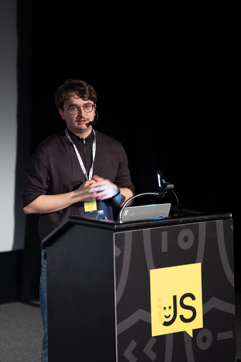 thejsnation's tweet photo. .@iwoplaza on the #JSNationUS stage💛 https://t.co/nvJwWmz3yS