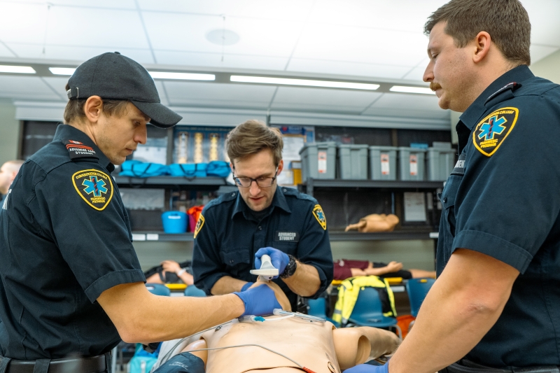 collegeboreal's tweet image. 🚑 Le Collège Boréal et le Collège Confederation élargissent l’accès au programme de #SoinsParamédicaux avancés dans le Nord-Est de l’Ontario.
👉 tinyurl.com/2cym9rst

#UnChoixQuiChangeTout