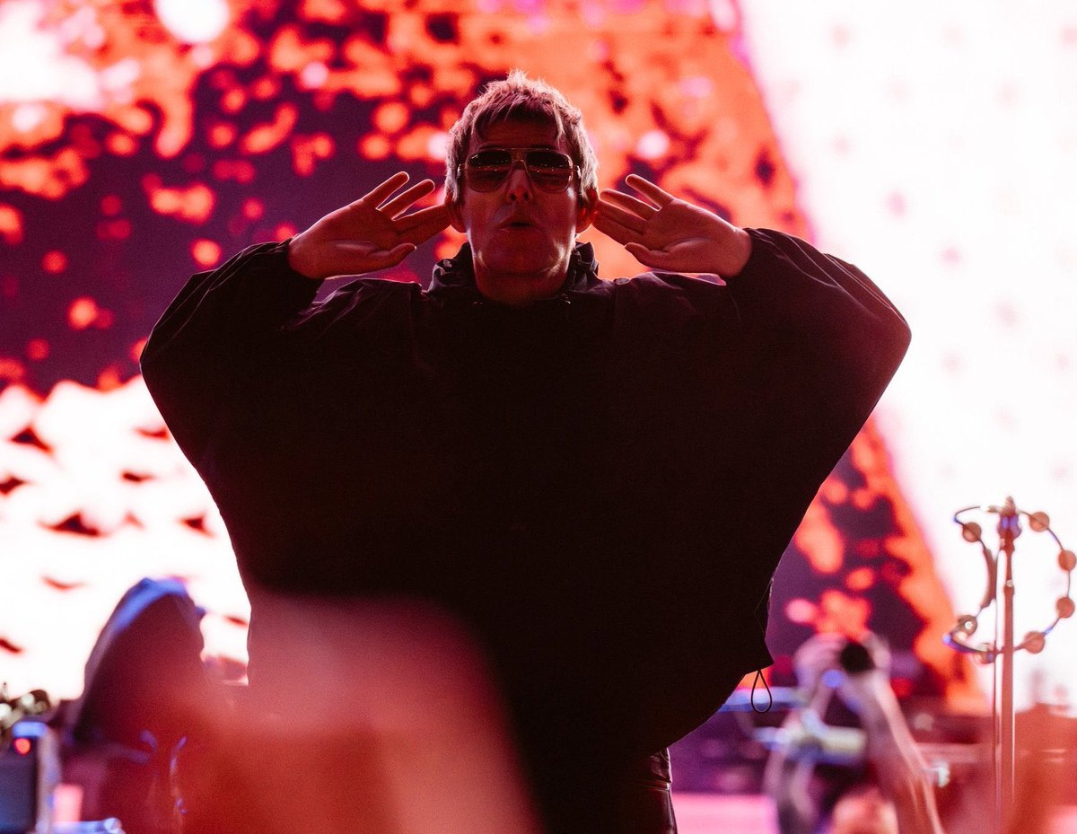 endofacentxry's tweet image. debe ser la foto mas argentina y bostera que vas a ver en tu vida