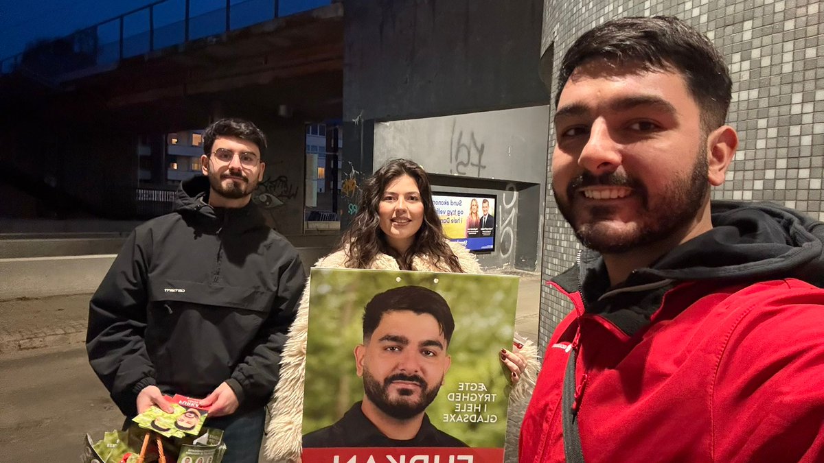 Vi har været ude i kulden og dele det gode budskab i Gladsaxe, hvor vores kammerat Furkan Yavuz stiller op til byrådet for Socialdemokratiet!🌹

Valgstederne har åbent fra klokken 8 til 20 i morgen tirsdag 18. november!✅